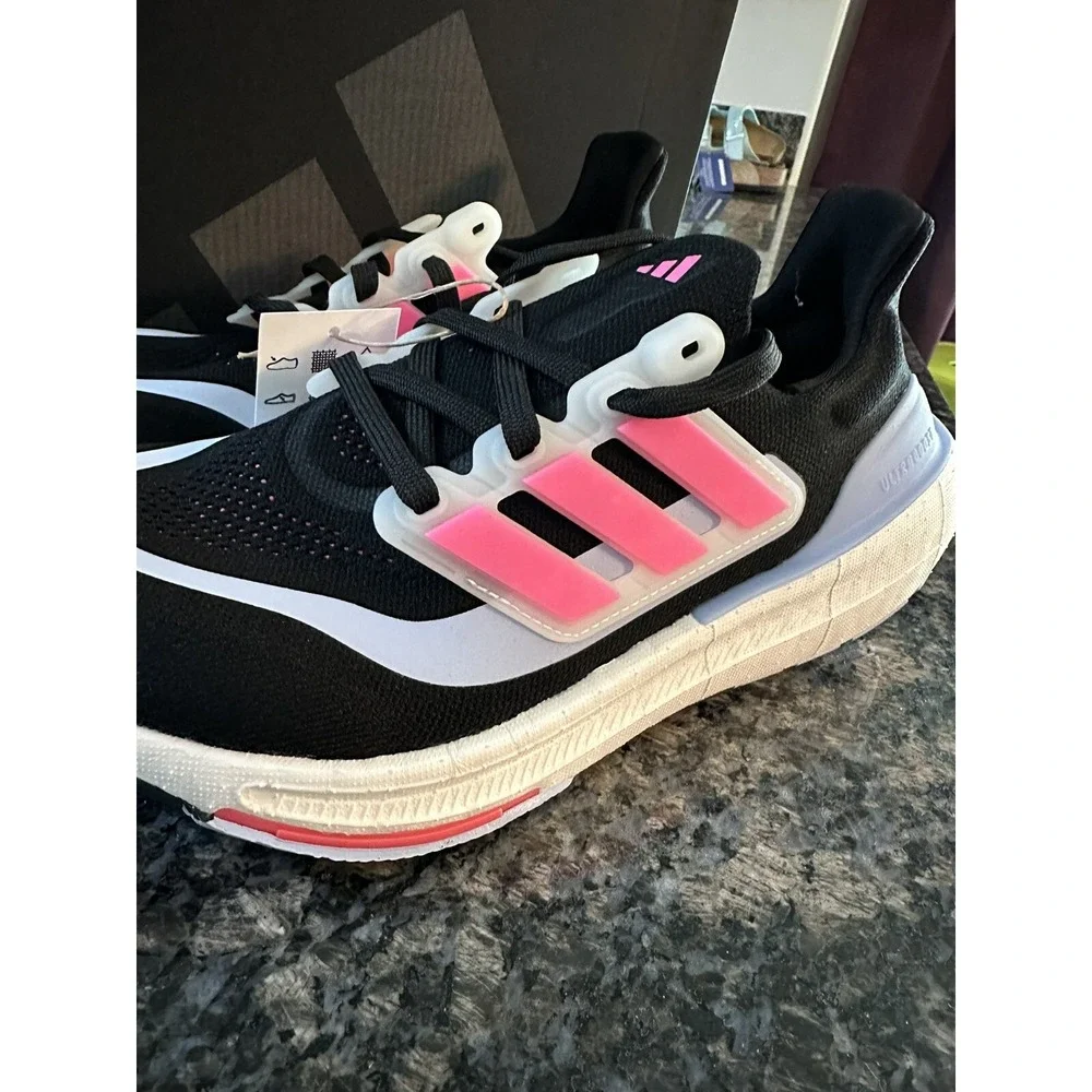 NEW Adidas Ultraboost Light running shoes‎ women's 7.5 Lucid Pink, Black. IE1764